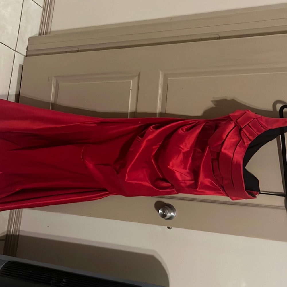 Formal red mermaid gown size LG/XLG.